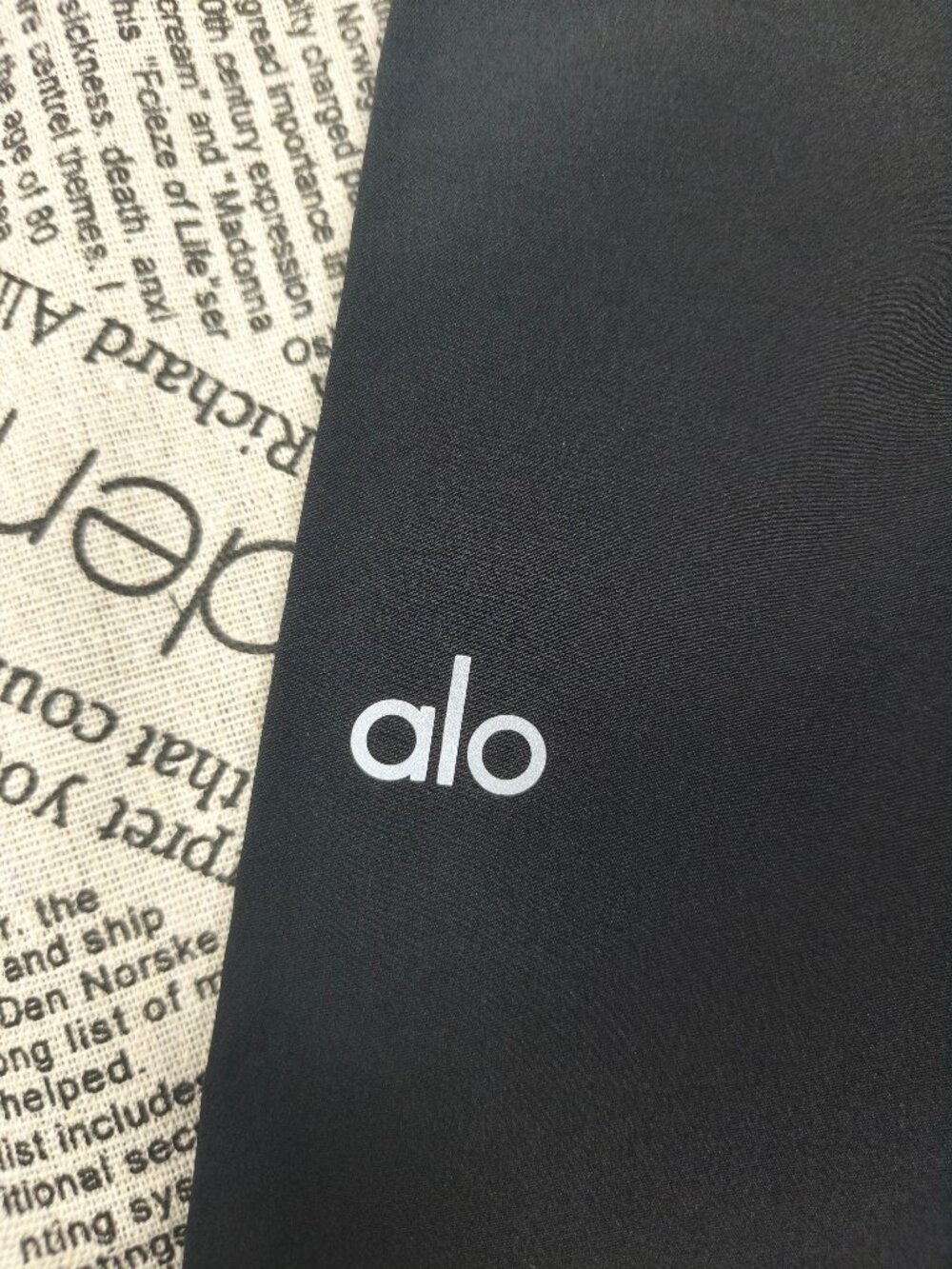 Alo Yoga Suit Up Relaxed Fit Trouser NWT☁Soft and Comfortable Fit (Regular)🏝 - Picture 7 of 8